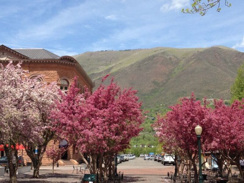 aspen-from-past-to-present-history-walking-tour