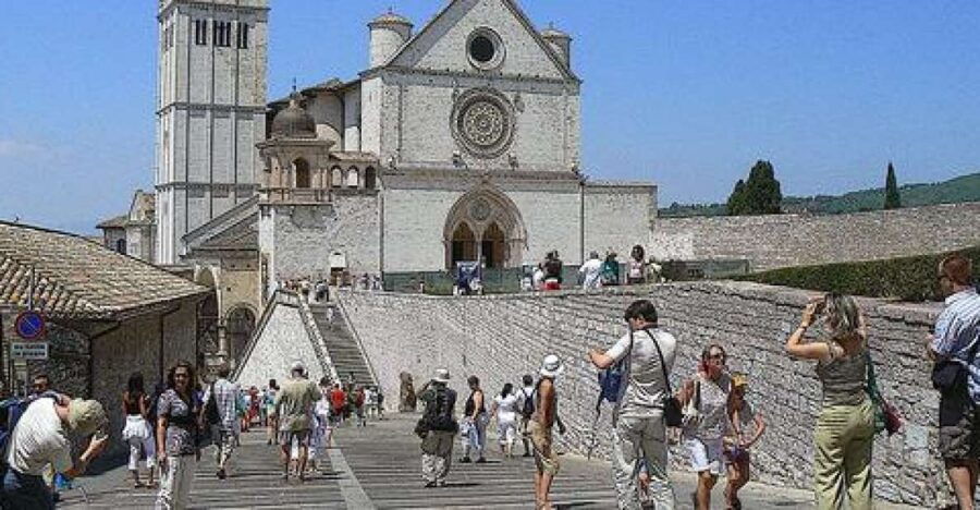 assisi-orvieto-day-trip-from-rome