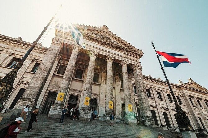 audio-guided-tour-in-montevideo-city-for-cruisers