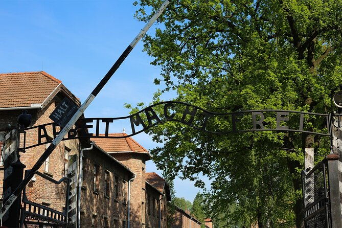 auschwitz-birkenau-museum-fast-track-entry-pass