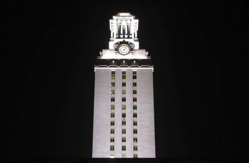 austin-haunted-pub-crawl-walking-tour-2
