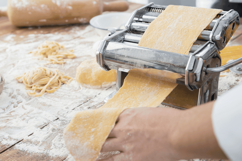 austin-master-the-art-of-colossal-shrimp-alfredo-pasta