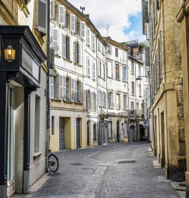 avignon-private-guided-tour-and-wine-tastings-from-marseille