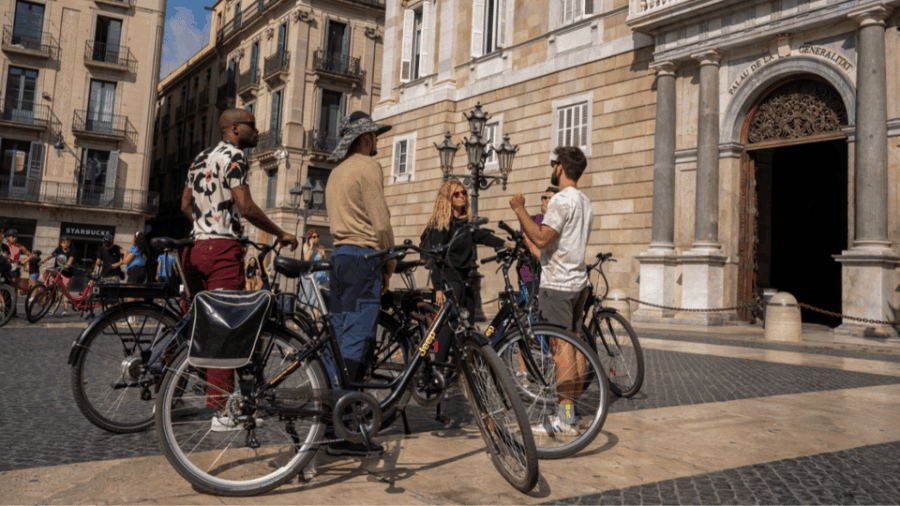 barcelona-gaudi-masterpieces-hidden-gems-e-bike-tour