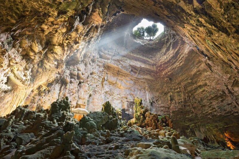 bari-full-day-tour-9h-castellana-caves-polignano-by-boat