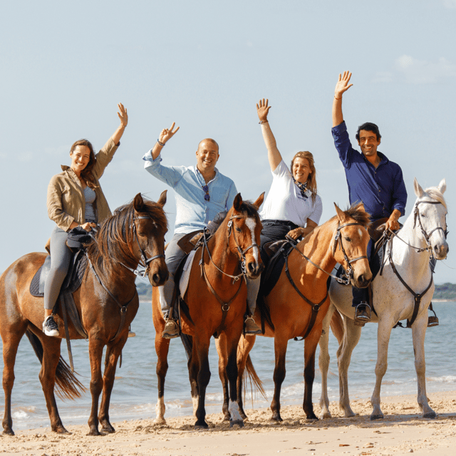 beach-horseback-riding-in-group-photo-report-pdt