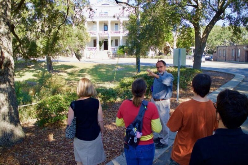 beaufort-local-history-and-film-sites-tour-by-golf-cart