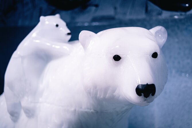 berlin-combo-hop-on-hop-off-bus-and-icebar-ticket