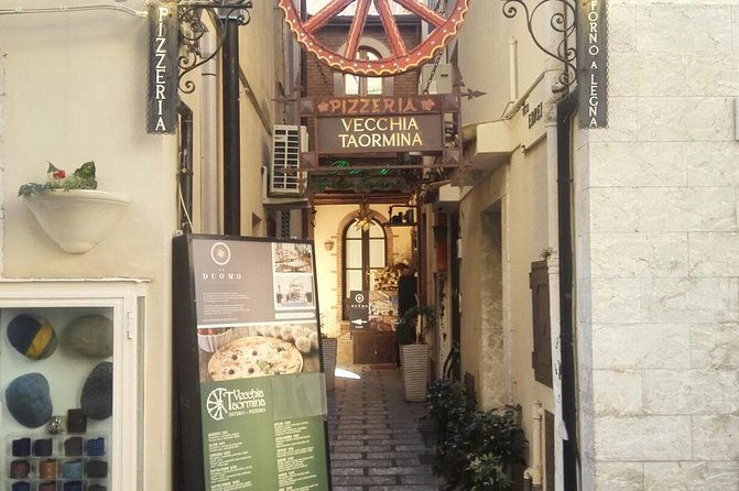 best-of-sicily-in-1-day-volcano-etna-naxos-bay-taormina-and-castelmola