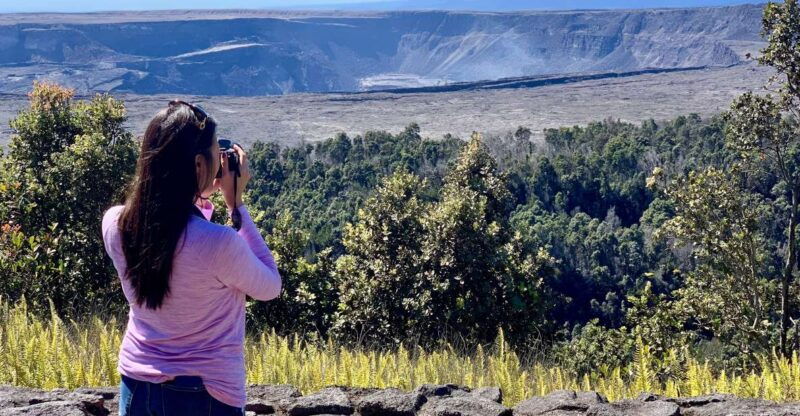 big-island-volcanoes-waterfalls-coffee-farm-day-trip