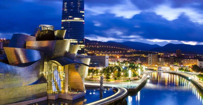 bilbao-private-night-walking-tour
