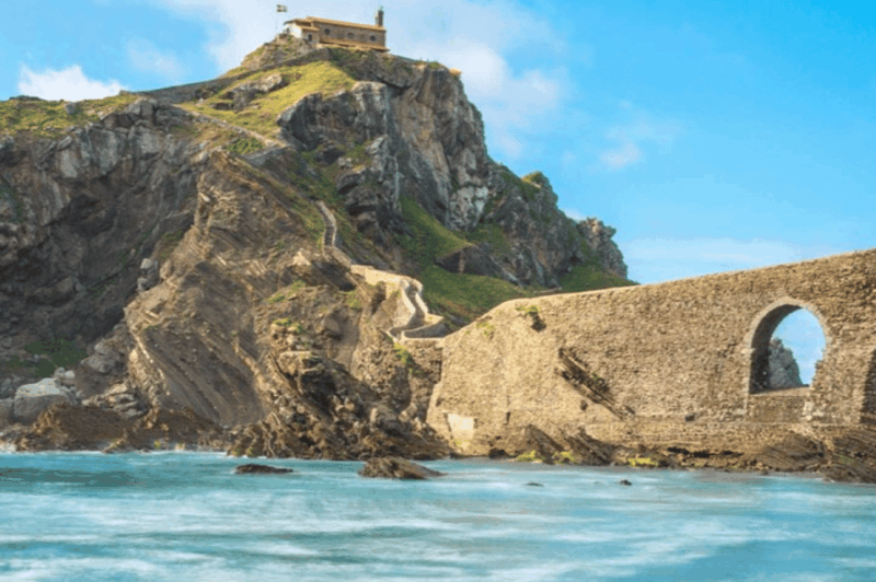 bilbao-san-juan-de-gaztelugatxe-and-txakoli-wine-day-trip