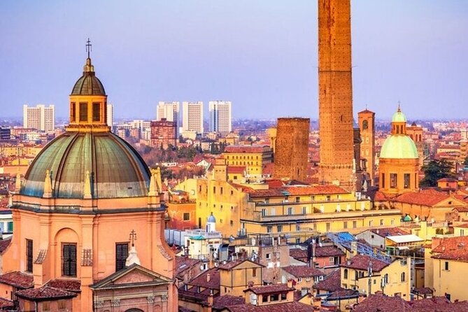 bologna-highlights-private-walking-tour-with-a-guide