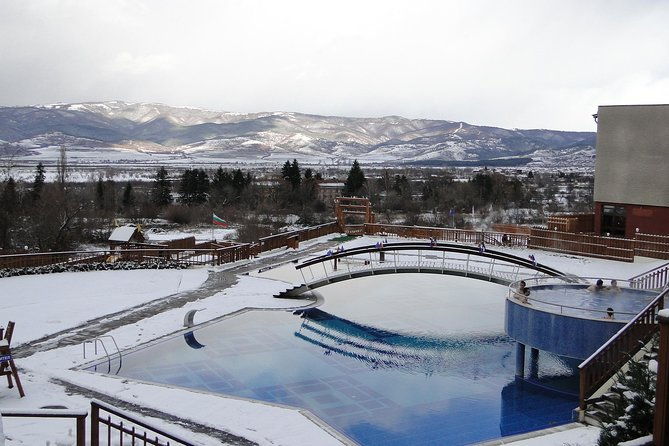 borovets-thermal-pool-escape