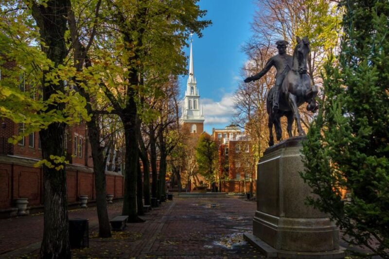 boston-freedom-trail-bunker-hill-uss-constitution-tour