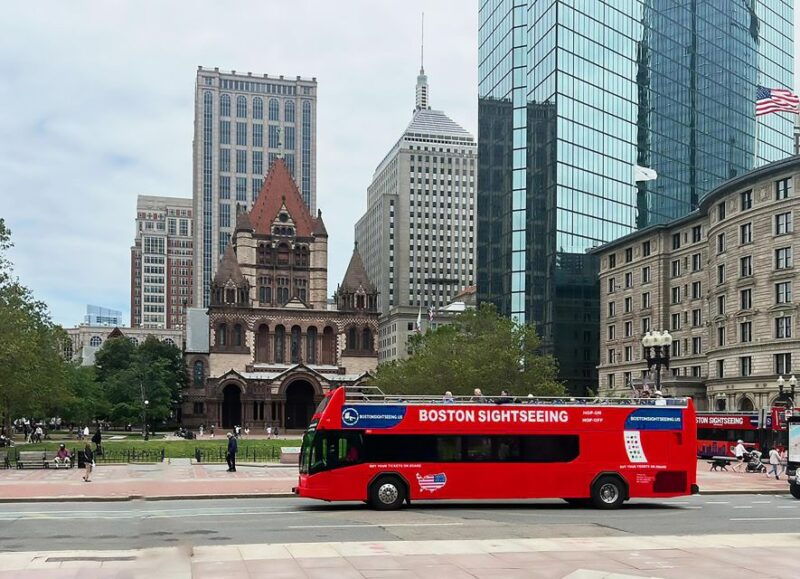 boston-sightseeing-single-ride-pass-with-double-decker-bus