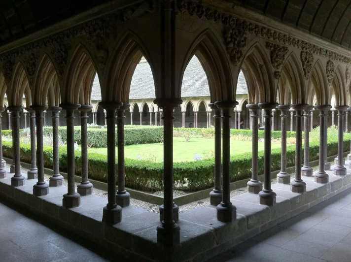 caen-guided-tour-of-caen-and-bayeux