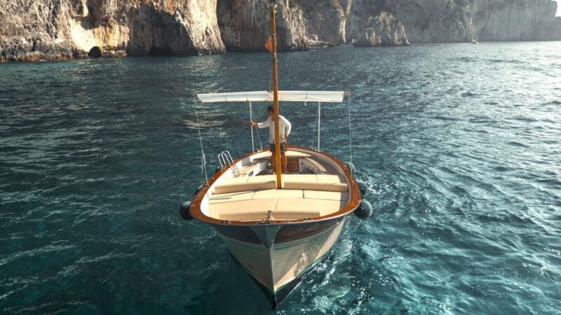 capri-coast-private-3-hour-gozzo-boat-tour