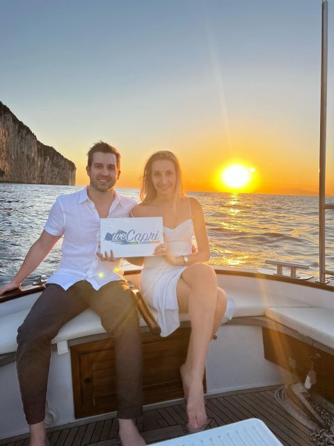 capri-sunset-boat-tour