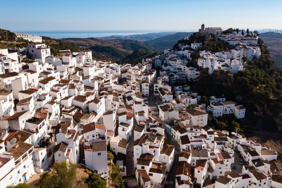 casares-village-and-traditional-market