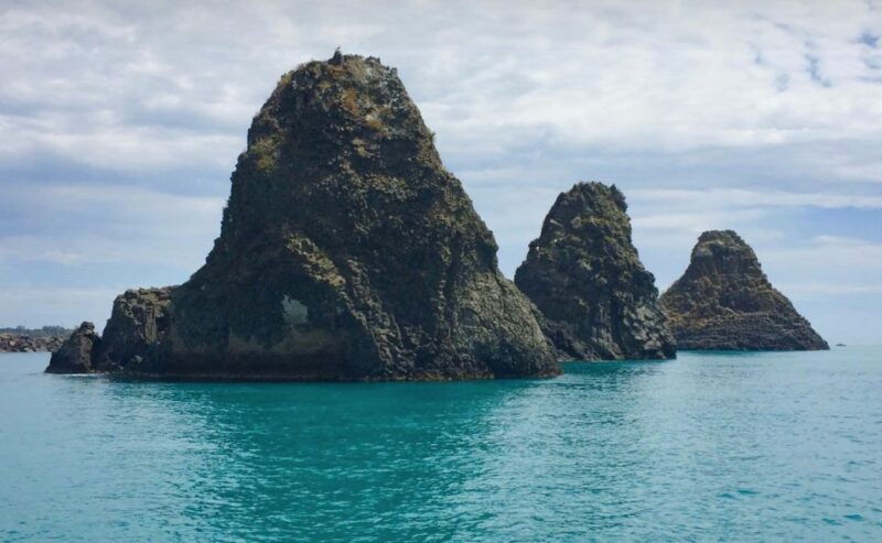 catania-cyclops-coast-cruise-with-appetizer-snorkeling