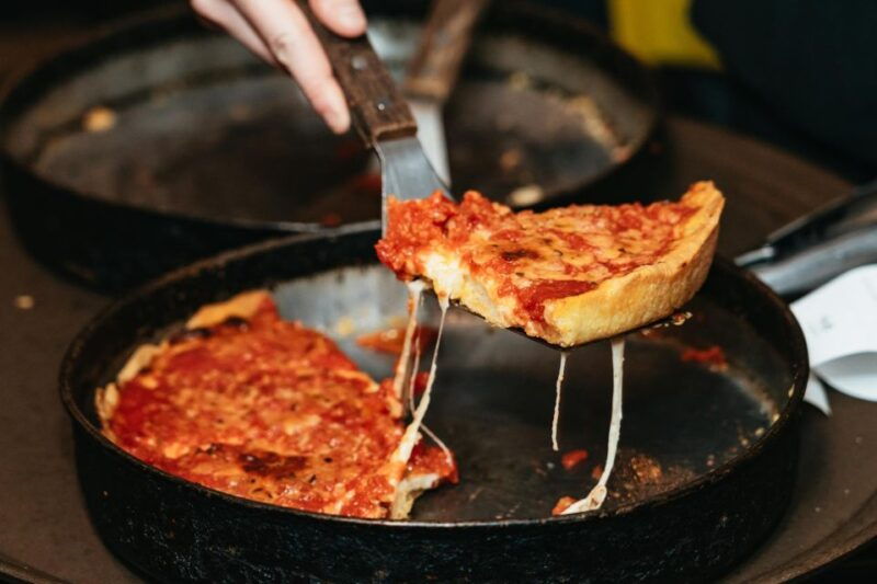 chicago-classic-food-walking-tour-with-bike-or-kayak-rental