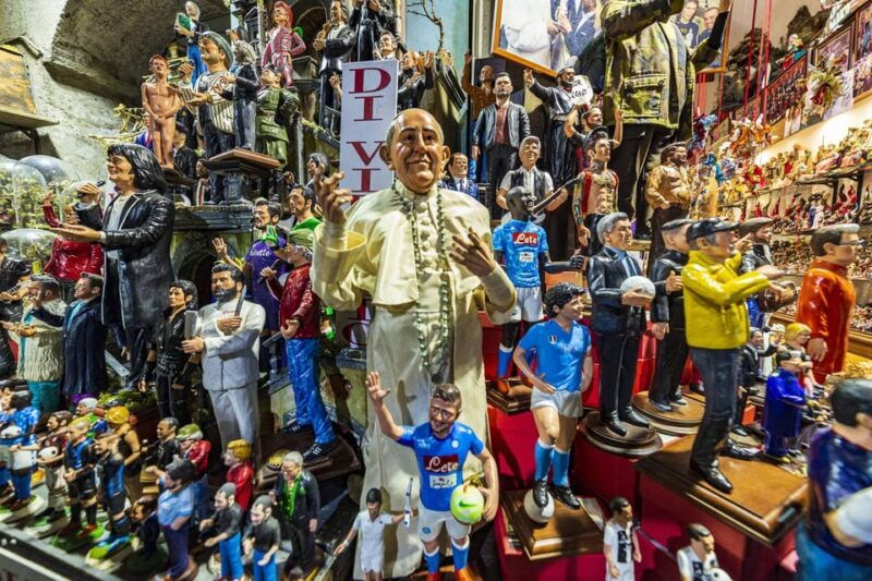 christmas-tour-from-the-nativity-scenes-of-san-gregorio-armeno-to-the-lights-of-sorrento