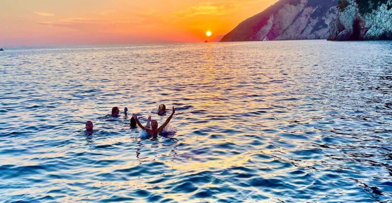 cinque-terre-boat-tour-4-8-hours-with-food-and-drinks