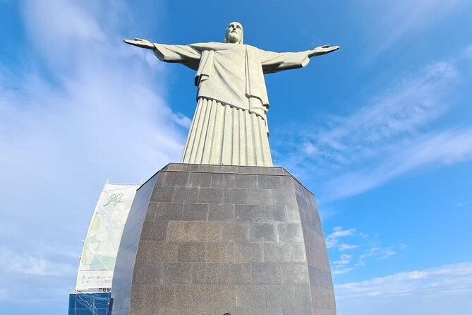 city-tour-christ-the-redeemer-statue-sugar-loaf-cable-car-half-day