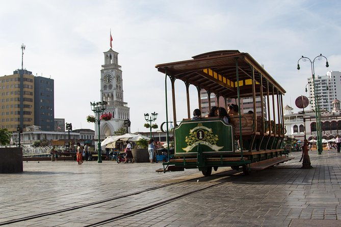 city-tour-of-iquique-with-navigation-to-the-esmeralda-buoy