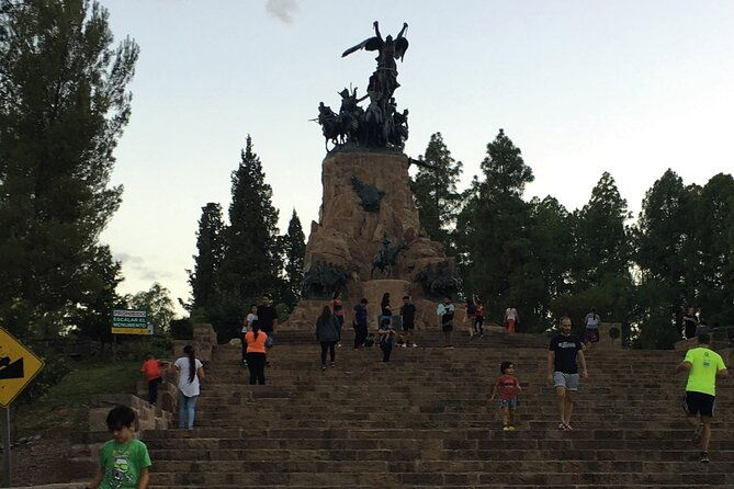 city-tour-of-mendoza-with-cerro-de-la-gloria
