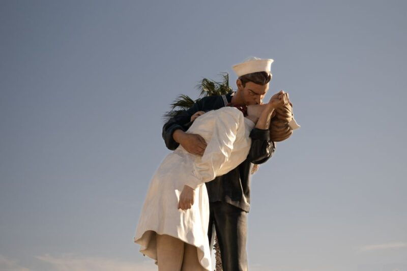 civitavecchia-hop-on-hop-off-bus-ticket-with-audio-guide