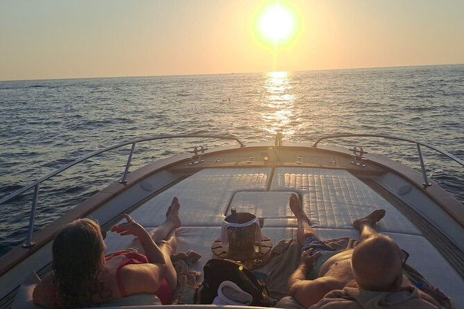 classic-sunset-cruise-departing-from-sorrento
