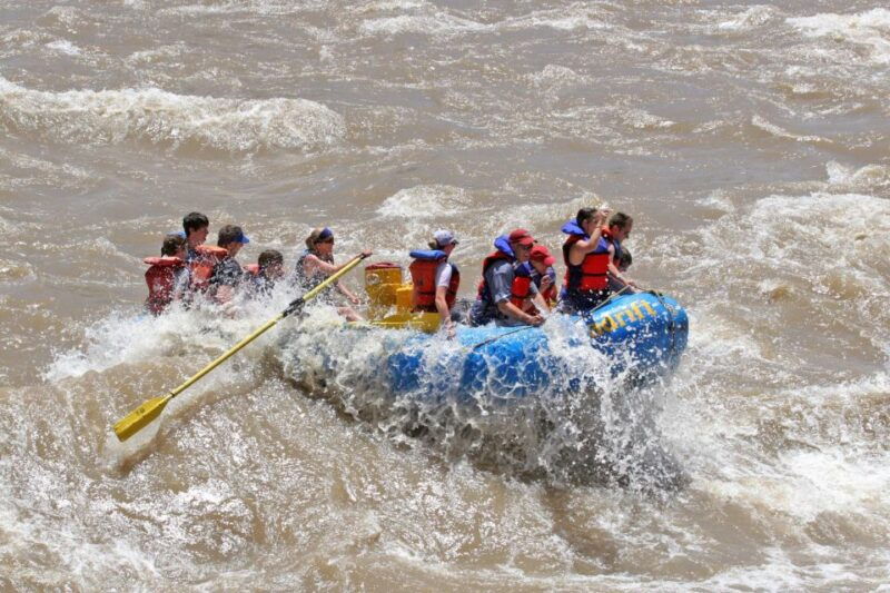 colorado-river-rafting-half-day-morning-at-fisher-towers