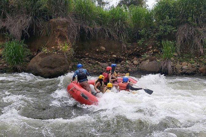 combo-zip-line-tarzan-swing-white-water-rafting-in-arenal