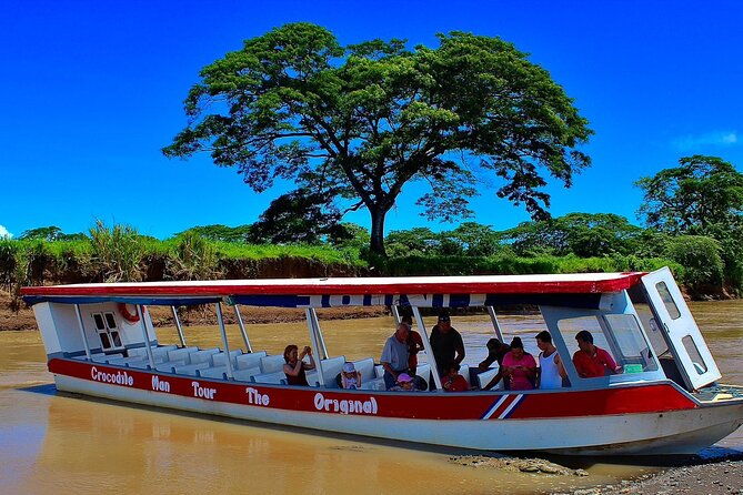 crocodiles-and-monkeys-tour-to-the-coast