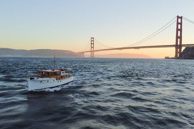cruise-san-francisco-bay-on-a-century-old-sausalito-yacht