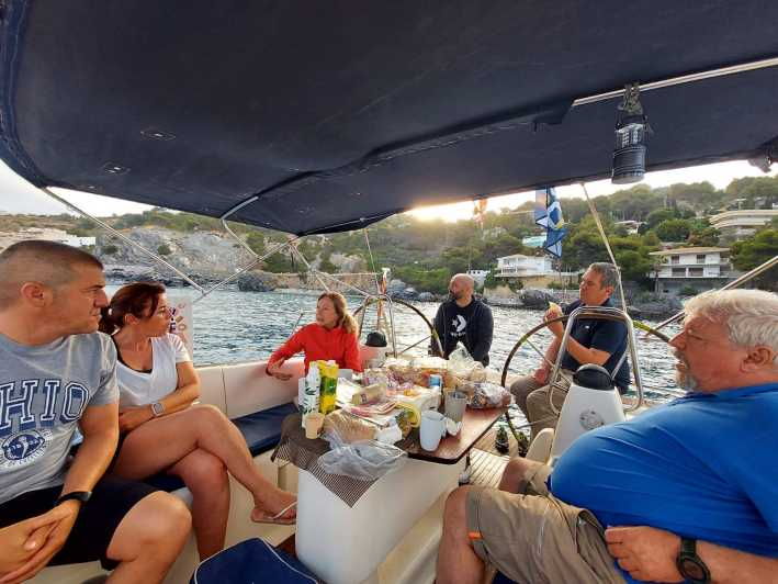 day-charter-benalmadena-views-of-the-city-in-a-sailboat