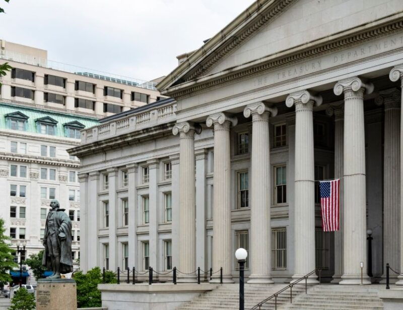 dc-hidden-halls-of-power-lafayette-square-walking-tour