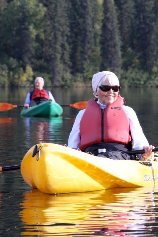 denali-state-park-guided-byers-lake-kayaking-tour