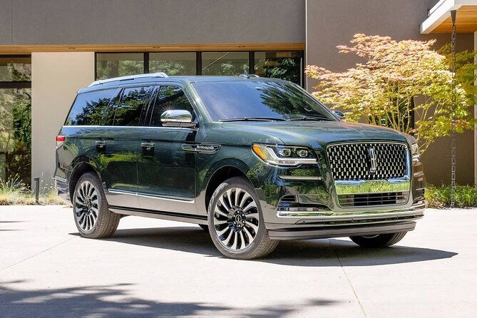 departure-transfer-from-milwaukee-to-milwaukee-airport-mke-by-suv