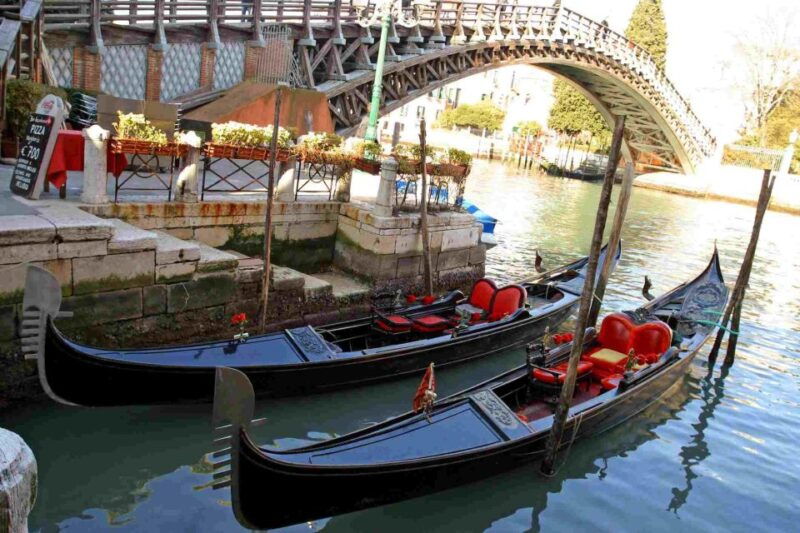 discover-venice-morning-san-marco-campo-formosa-gondola