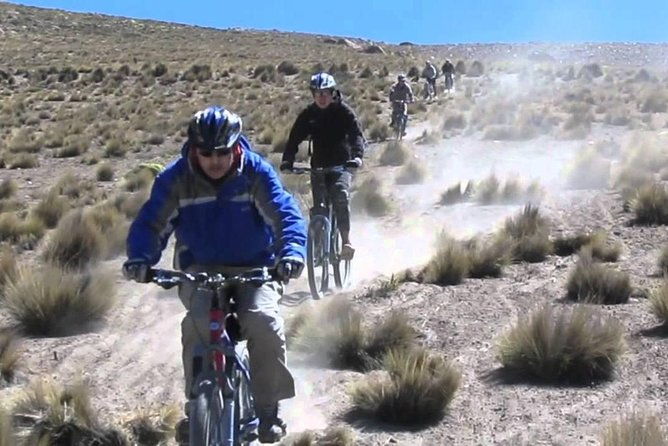 downhill-tour-mountain-bike-in-arequipa