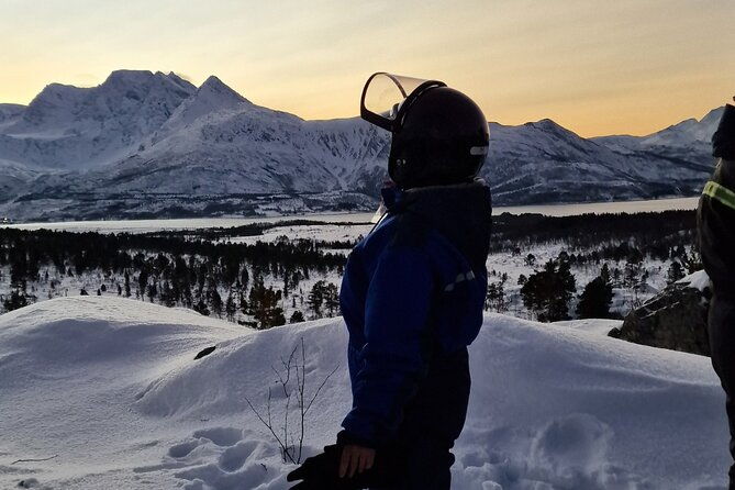 driving-ski-doo-snowmobile-adventure-5-hours-photos-included