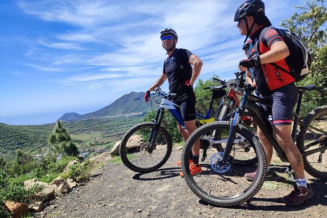 e-bike-ride-at-chinyero-natural-reserve-on-premium-bikes