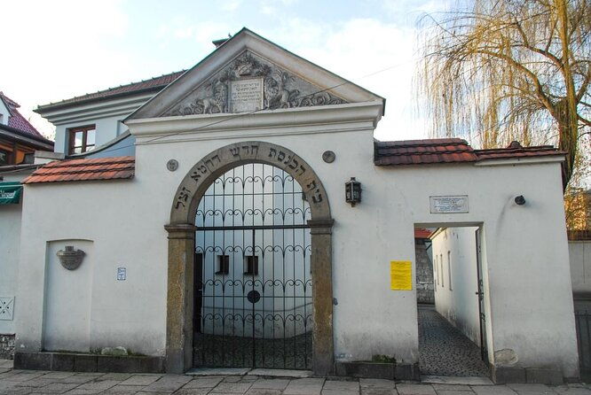 e-scooter-tour-of-the-jewish-quarter-krakow