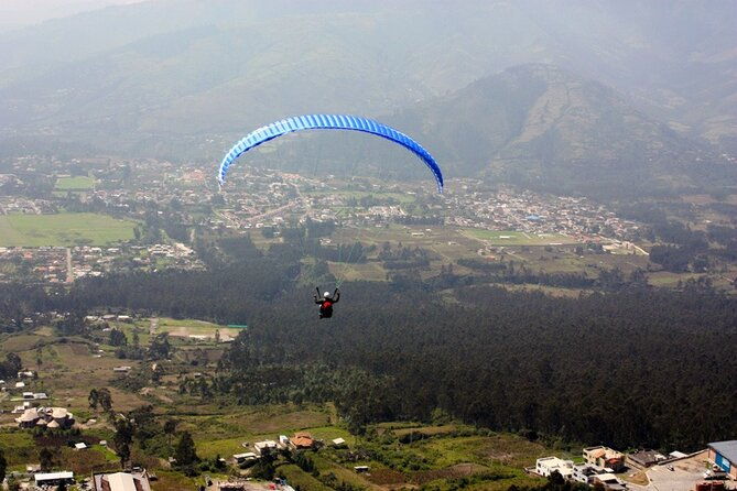 ecuador-paragliding-quito
