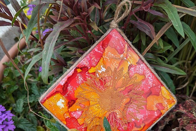embossed-alcohol-ink-tile-in-estes-park