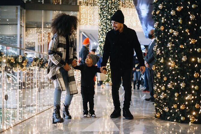 enchanted-yuletide-walking-tour-of-ithacas-festive-delights