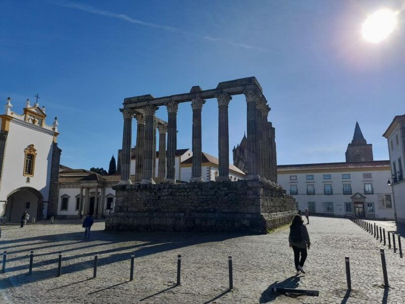 evora-and-monsaraz-full-day-private-tour-by-car